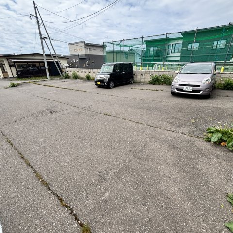 パープルタウンの駐車場