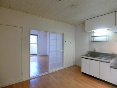 【居間・リビング】 | モアクレスト綾園