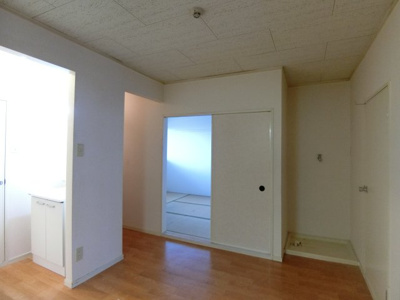 【居間・リビング】 | モアクレスト綾園