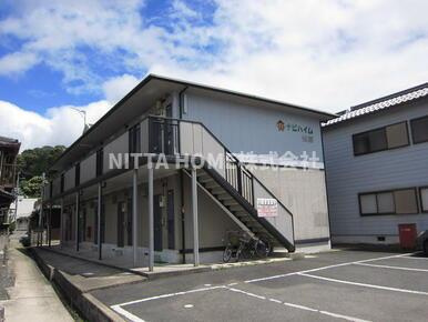 ナビハイム柏原の外観|スーパーやドラッグストアが徒歩近くて便利です◇