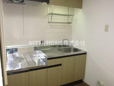 ナビハイム柏原のキッチン|オープンタイプのキッチンスペースです◇