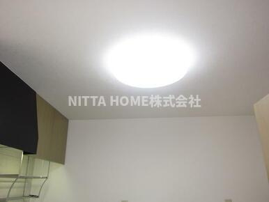 ナビハイム柏原の設備|居室照明器具付き◎