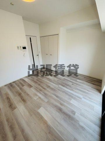 仲介手数料0円！！レジデンシア泉Ⅰの居間・リビング