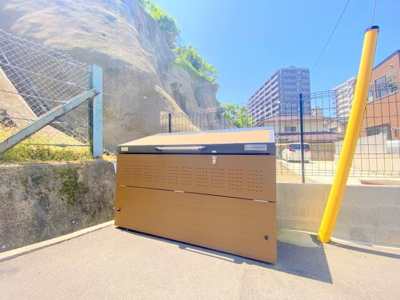 【その他共用部分】 | メゾンカリーノ牛田新町NO1 | ごみ置き場は敷地内にございます