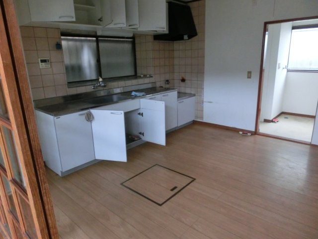 的場　6DK＋納戸３階建貸家のキッチン