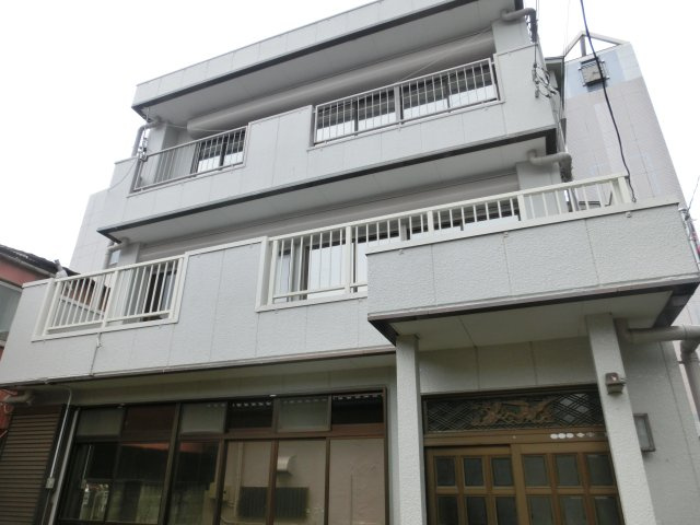 的場　6DK＋納戸３階建貸家