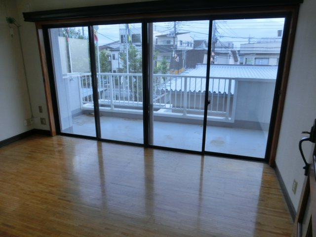 的場　6DK＋納戸３階建貸家の洋室