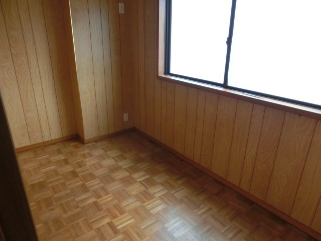 的場　6DK＋納戸３階建貸家の内装