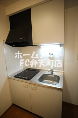 【キッチン】 | アバンス南市岡 | きれいなキッチンです
