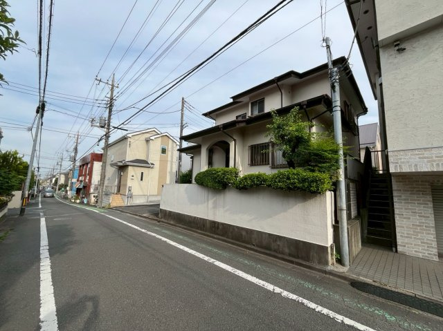 売地　大泉学園駅の前面道路含む現地写真