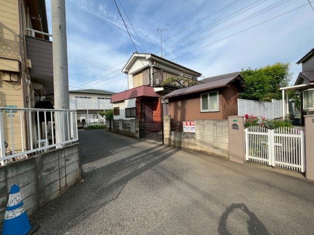 売地　朝霞台駅の前面道路含む現地写真|前面道路含む現地写真です