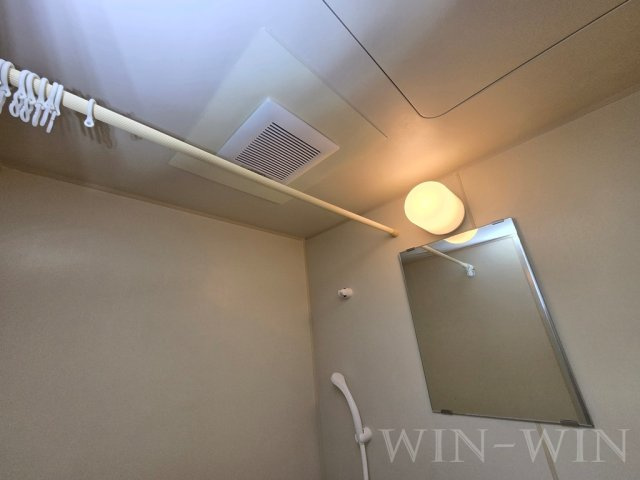 ウイングコート橋良の浴室