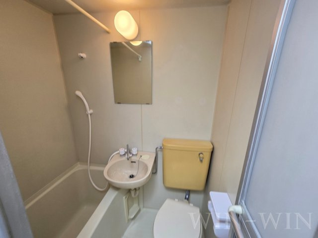 ウイングコート橋良の浴室