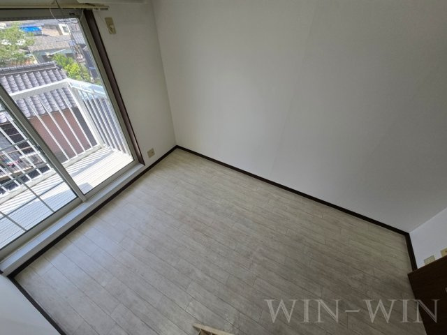 ウイングコート橋良の居間・リビング