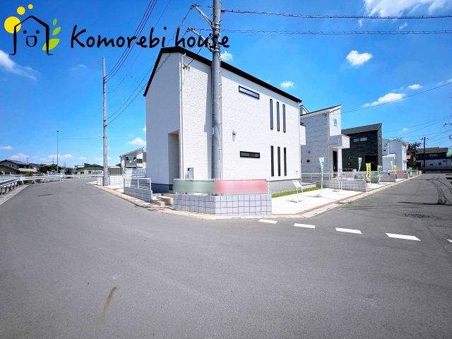 桶川市上日出谷南　2期　ピュアガーデン　新築一戸建て　01の前面道路含む現地写真|前面道路含む現地写真です