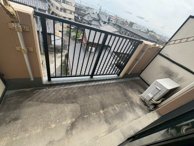 ティエリア豊田のバルコニー