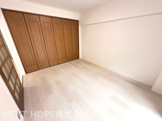 【洋室】 | シェトア塚口第一 | 洋室６帖です♪大きなクローゼットも設けれれております！室内を有効に使用していただけます！！