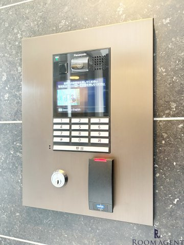 エステムコート名古屋泉プラチナムゲートのエントランス