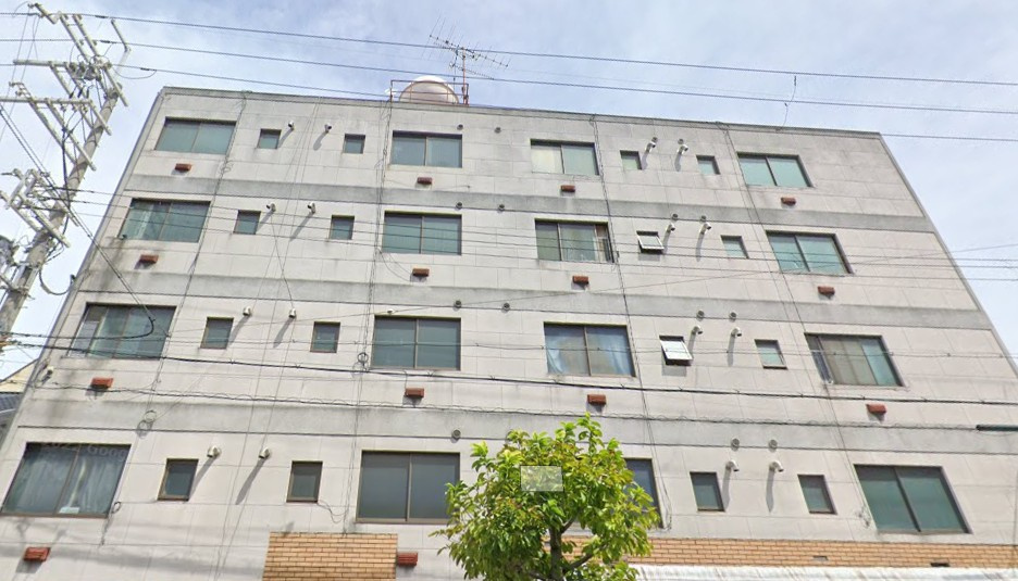 大阪市淀川区十三元今里２丁目の店舗一部の外観