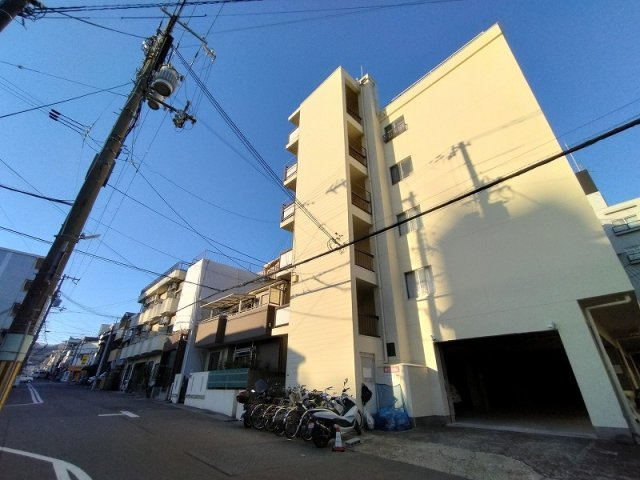 神戸市兵庫区荒田町１丁目の賃貸マンション