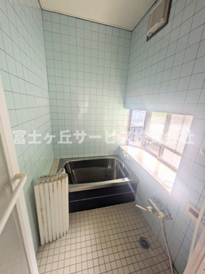 【浴室】 | 袋井市愛野 中古戸建て | 風呂です