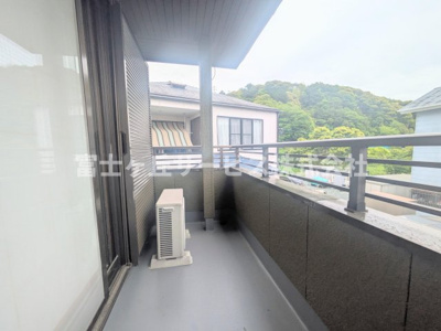 【バルコニー】 | 袋井市愛野 中古戸建て | バルコニーです