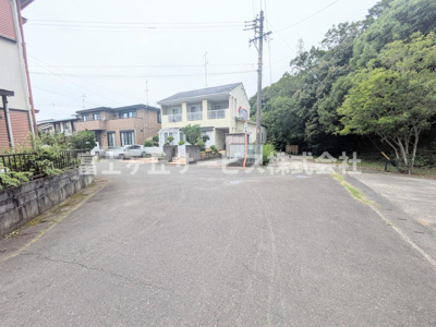 【前面道路含む現地写真】 | 袋井市愛野 中古戸建て | 前面道路です