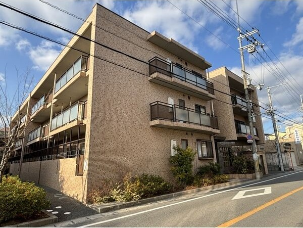 ラルゴ・コート