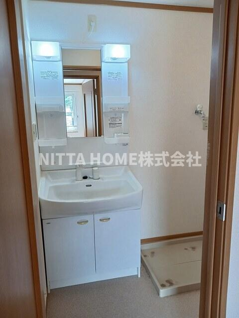 アーバン縄手Ｂの洗面所|女性の方に人気の独立洗面化粧台◆