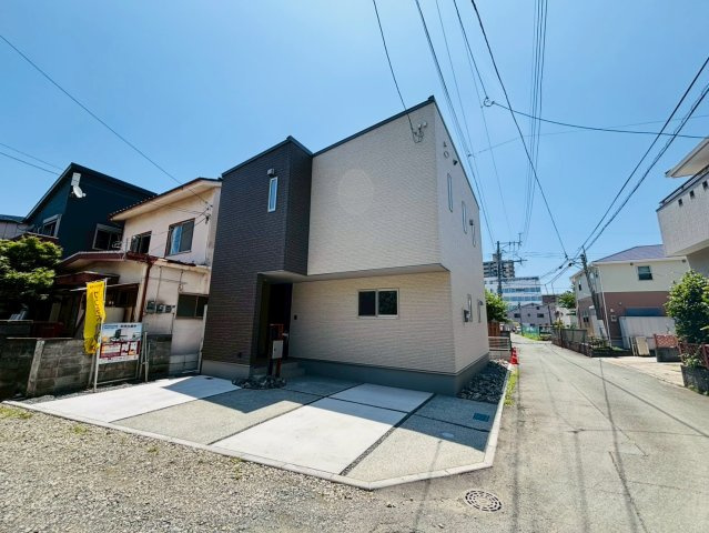 アイパッソの家／中央区本山２丁目の前面道路含む現地写真