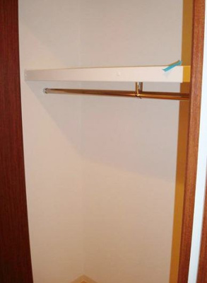【設備】 | コート石津川 | ハンガーパイプ付き