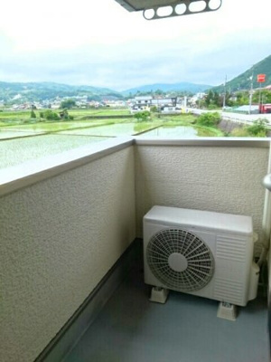 【バルコニー】 | セントラル・マージュ