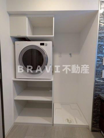 コンフォリア・リヴ谷町四丁目 BRAVI不動産の洗面所