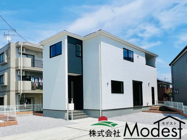 藤岡市上戸塚の外観|年中無休で平日の仕事終わり夜２０時まで受付可能です。
事前のご予約がオススメです。お気軽にお問い合わせください。