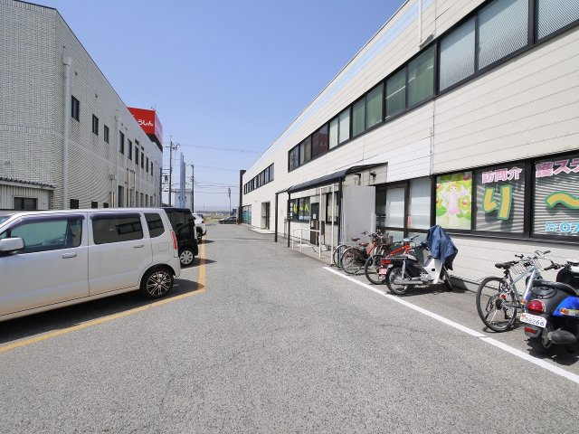 奈良事務機本社ビルAの外観