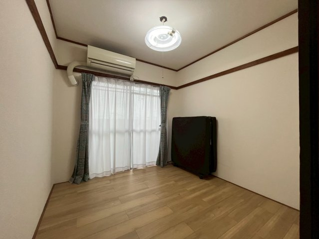 富田第二住宅70号棟の寝室