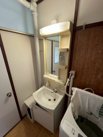 富田第二住宅70号棟の洗面所