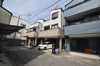 【前面道路含む現地写真】