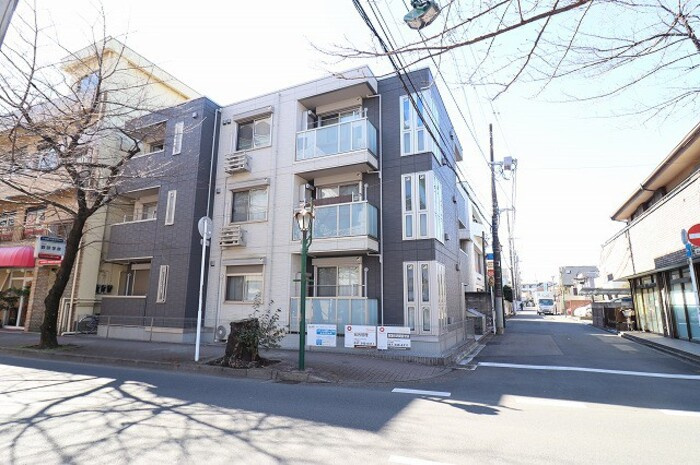 ラ・ベルデュール