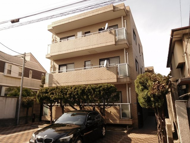 西落合フラットの外観