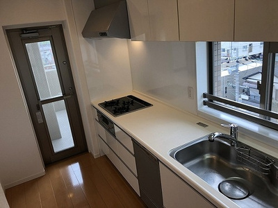 【キッチン】 | サーパス和歌山駅前 | システムキッチン　※前回募集時／２０１８年４月の写真