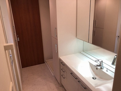 【洗面所】 | サーパス和歌山駅前 | 洗面化粧台　※前回募集時／２０１８年４月の写真