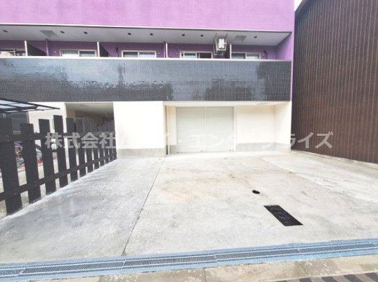 みおつくし桑津の駐車場