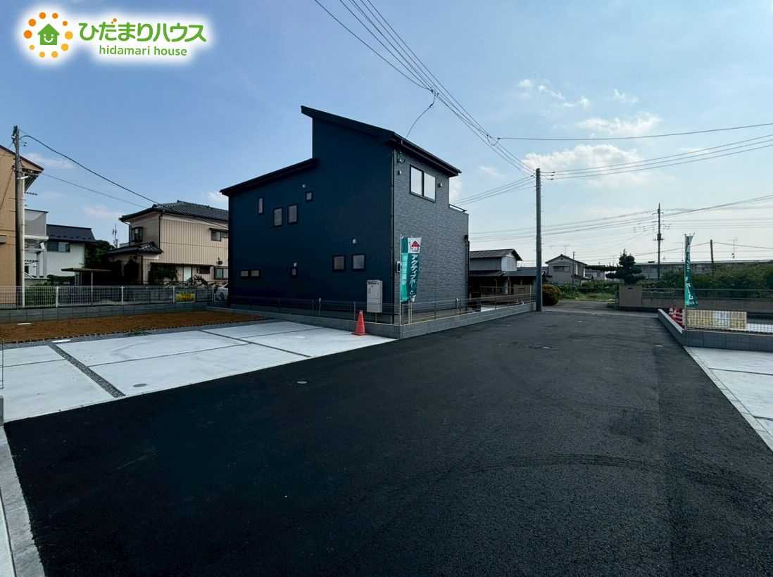 行田市長野3丁目　新築一戸建て　リーブルガーデン　04の前面道路含む現地写真|閑静な住宅街！