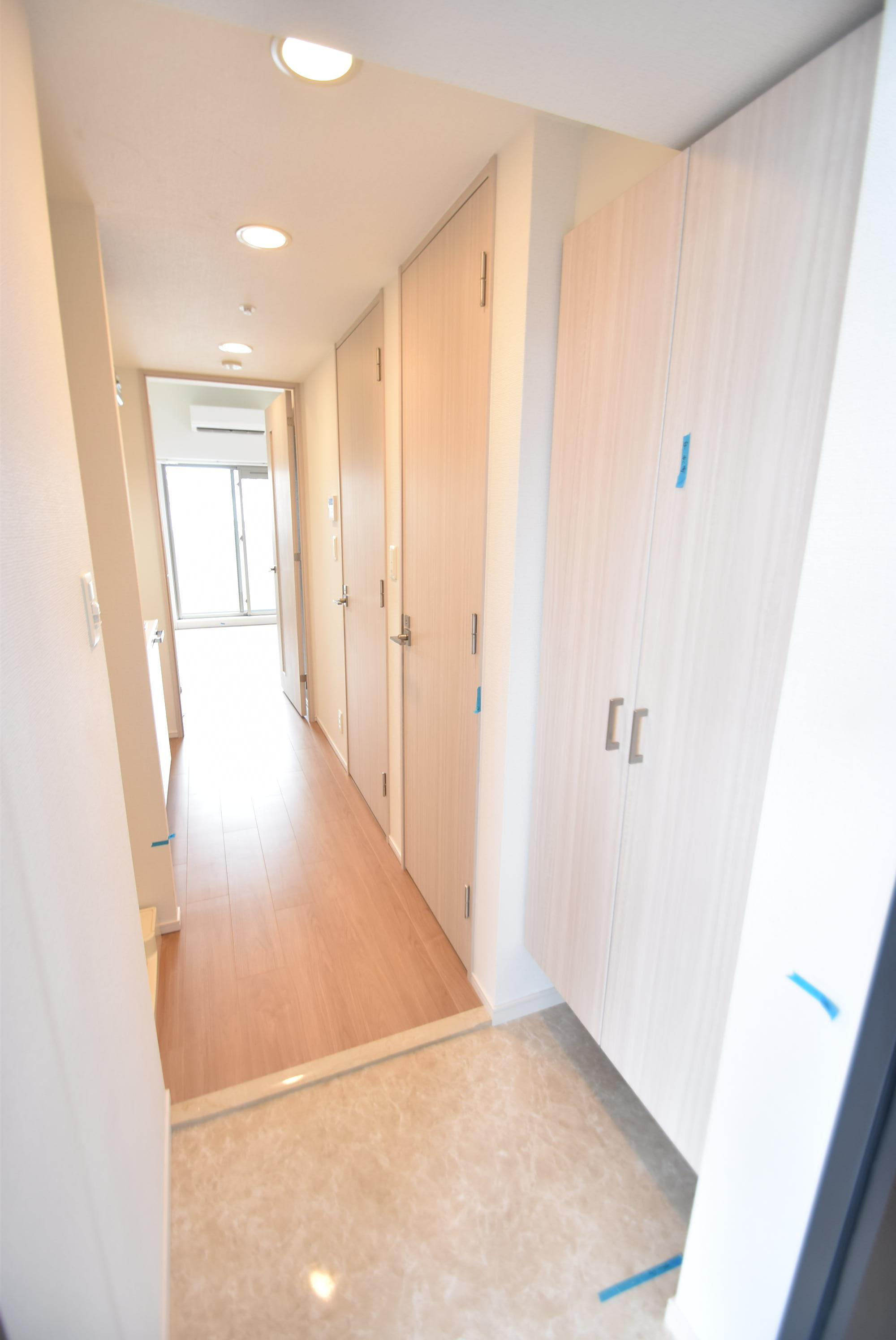 大阪市城東区鴫野西５丁目の賃貸マンションの玄関