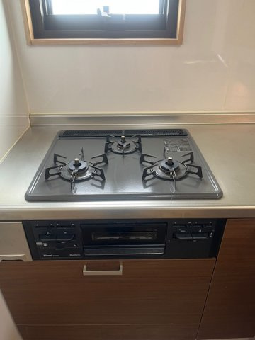 高島市新旭町旭中古戸建のキッチン