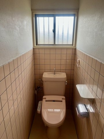 高島市新旭町旭中古戸建のトイレ