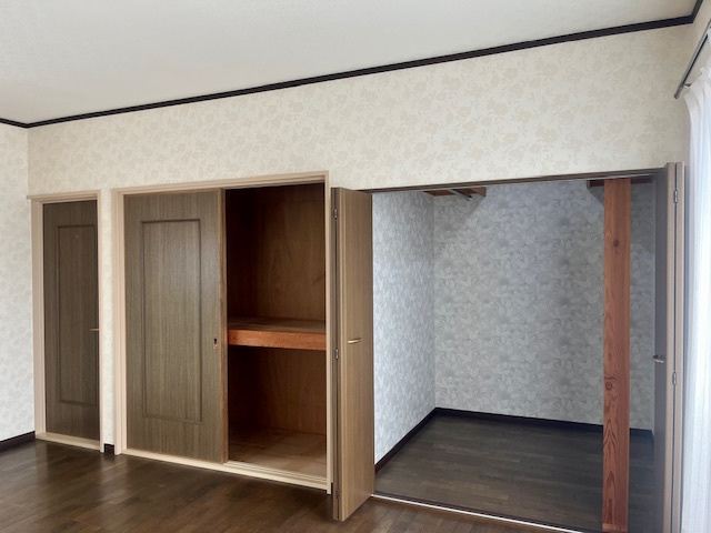 高島市新旭町旭中古戸建の収納