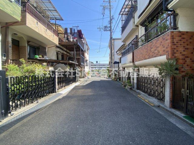 岩田町4丁目中古戸建の前面道路含む現地写真|前面道路含む現地写真です