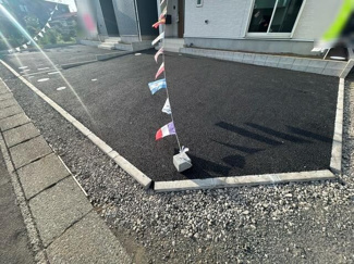 【その他】 | 平塚市田村5丁目  2号棟 第46 | 南東角地　駐車並列3台（車種によります）